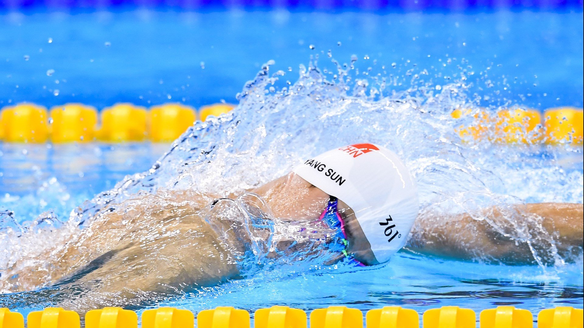 开云体育官方网站-_演讲和激励：顶尖运动员的成功经验_，运动员成功事例