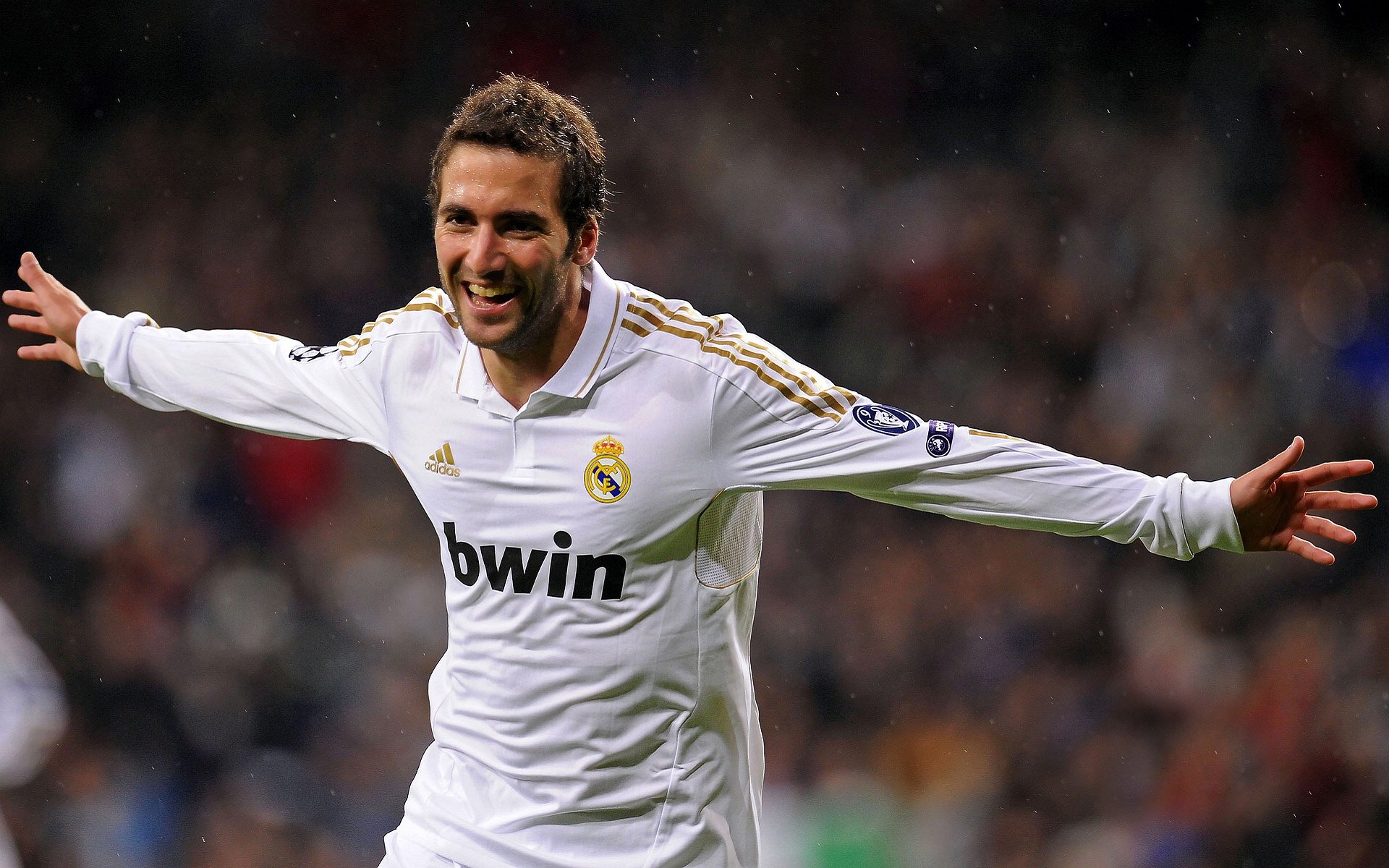 球场“坚不可摧”的防线：冠军的秘密堡垒